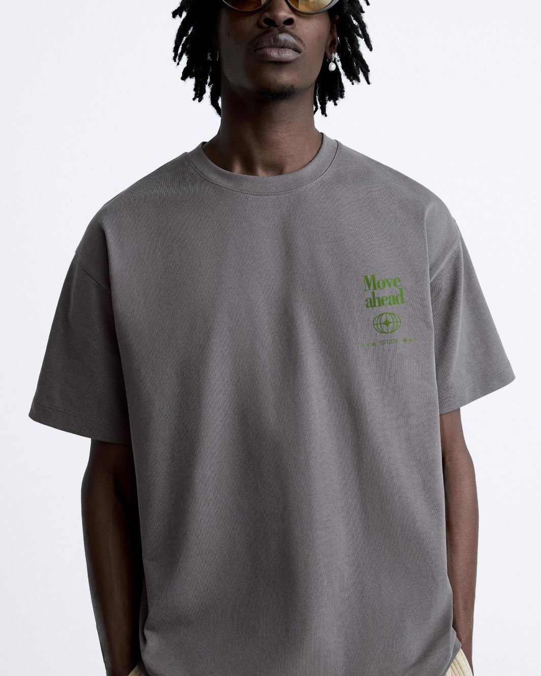 Bisiklet Yaka Move Ahead Yazılı Kordinat Baskılı Oversize Füme Erkek T-shirt