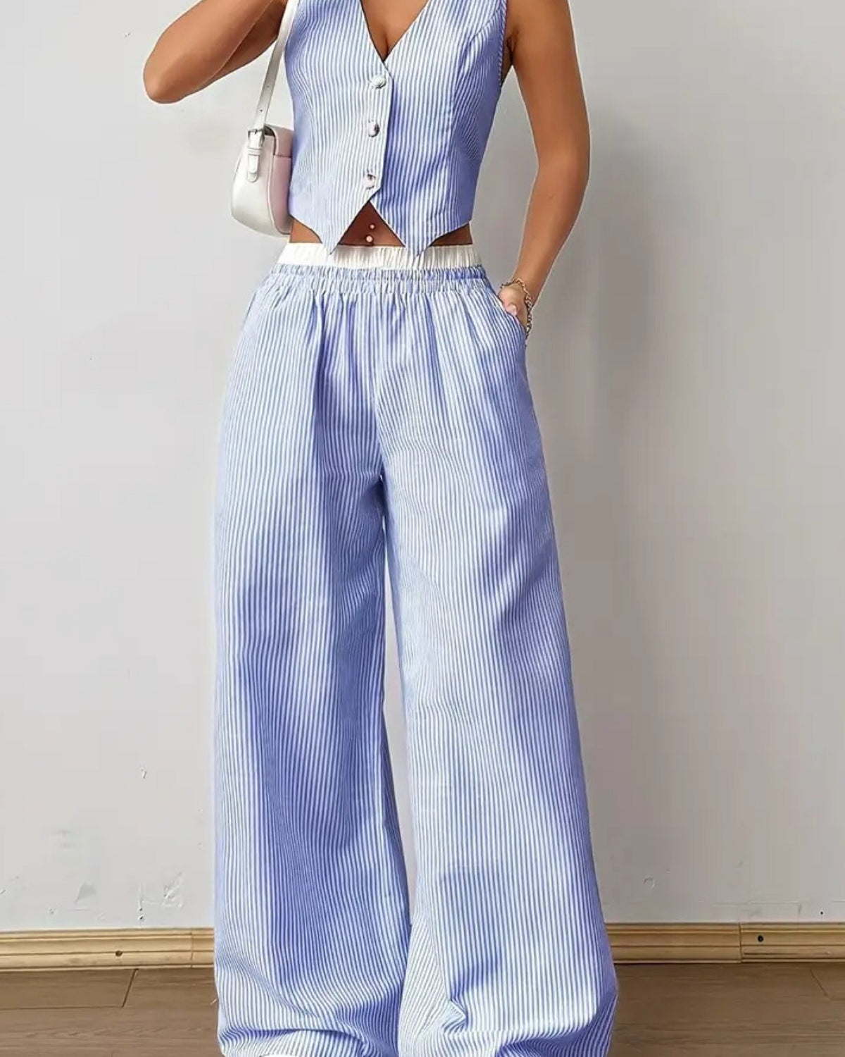 Kadın Çizgili Poplin Dokuma İkili Takım – Düğmeli Crop Yelek & Bol Paça Pantolon Yazlık Rahat Model