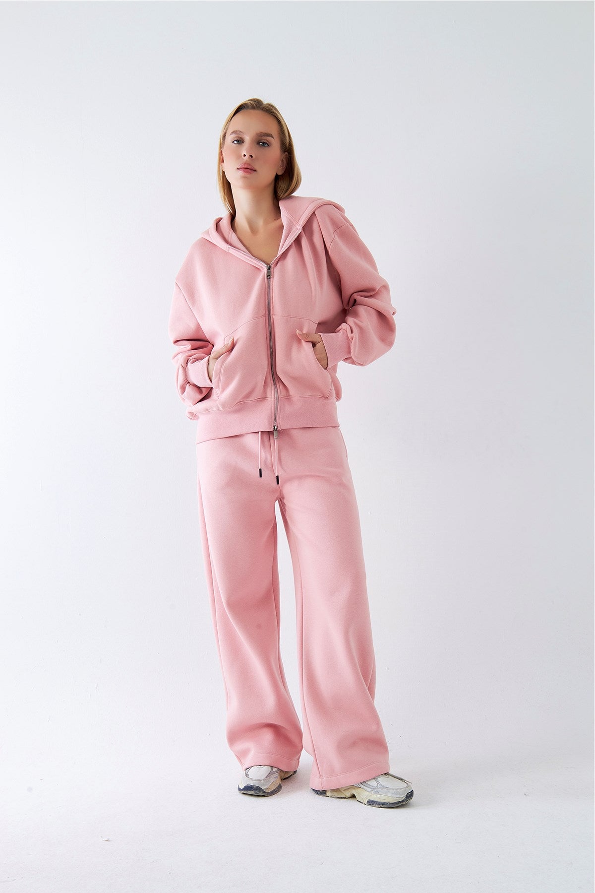 Kadın Oversize Eşofman Takımı Zip Pembe – Fermuarlı, Kapüşonlu, Bol Paça,  3 İplik Şardonlu Polar
