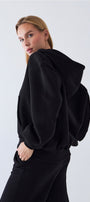 Kadın Oversize Zip Hoodie Siyah – Fermuarlı, Kapüşonlu, Kangru Cep,  3 İplik Şardonlu Polar