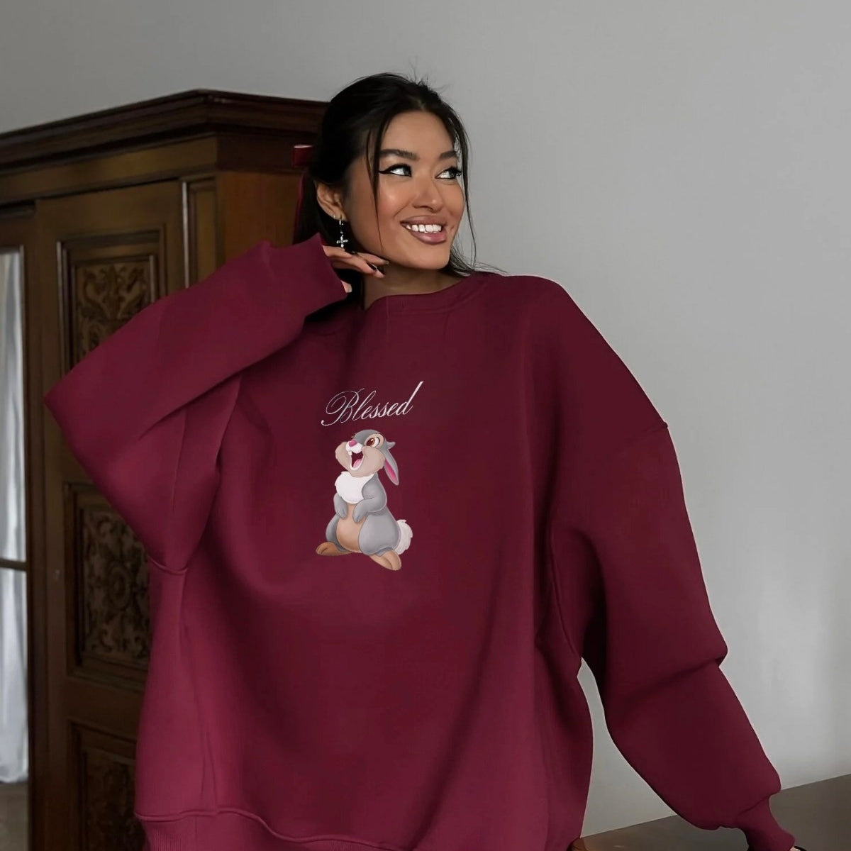Kadın Oversize Sweatshirt Elbise Blessed Bunny Baskılı Bordo – Bisiklet Yaka, 3 İplik Şardonlu Polar