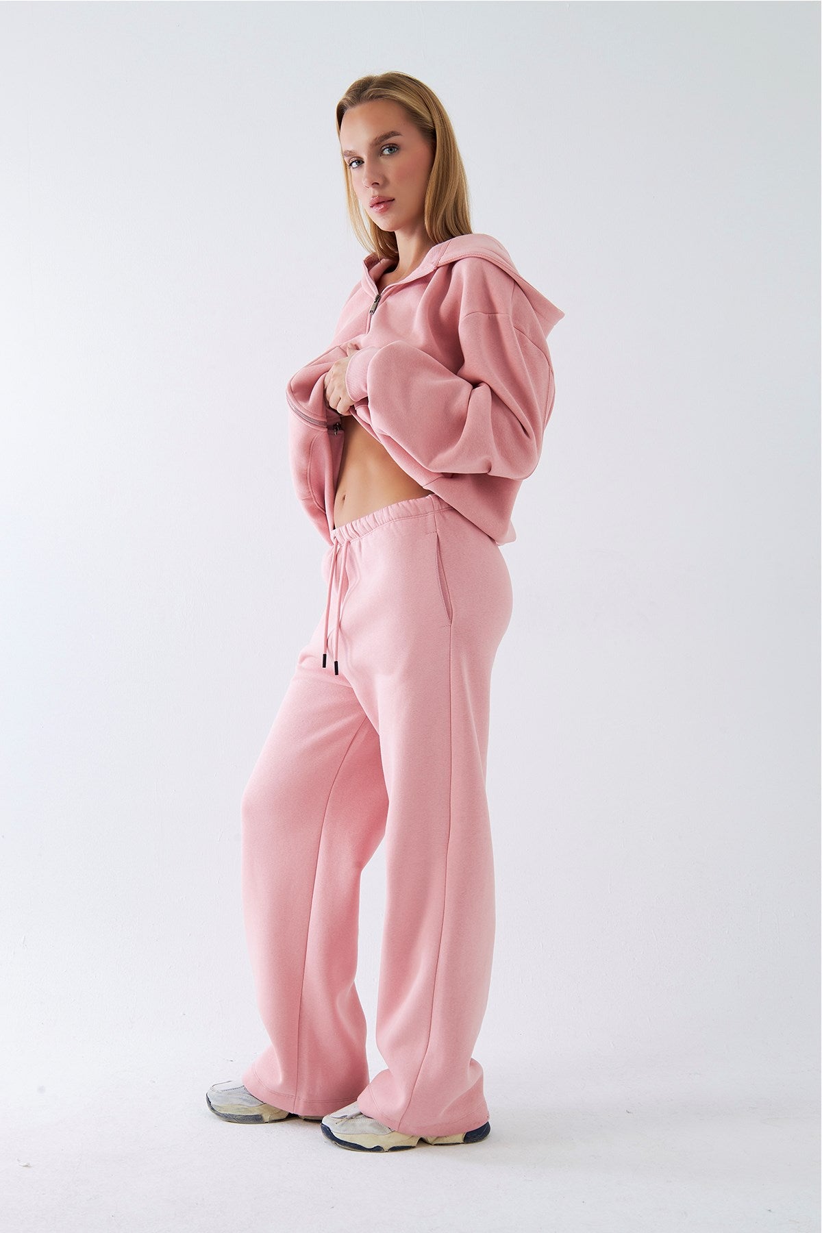 Kadın Oversize Eşofman Takımı Zip Pembe – Fermuarlı, Kapüşonlu, Bol Paça,  3 İplik Şardonlu Polar
