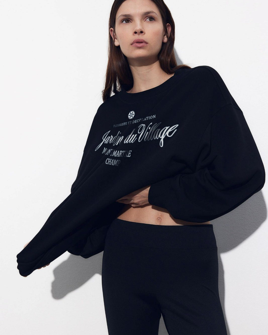 Siyah Bisiklet Yaka İçi Polar Jardin Du Village Yazı Baskılı Oversize Sweatshirt
