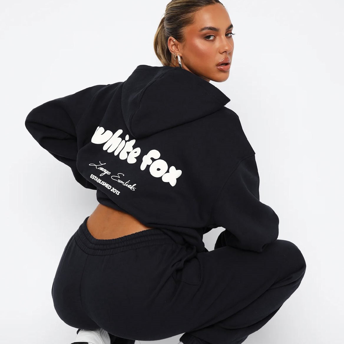 White Fox Siyah Kadın Era 8 Lounge Essentials Yazılı Kapüşonlu Oversize Hoodie
