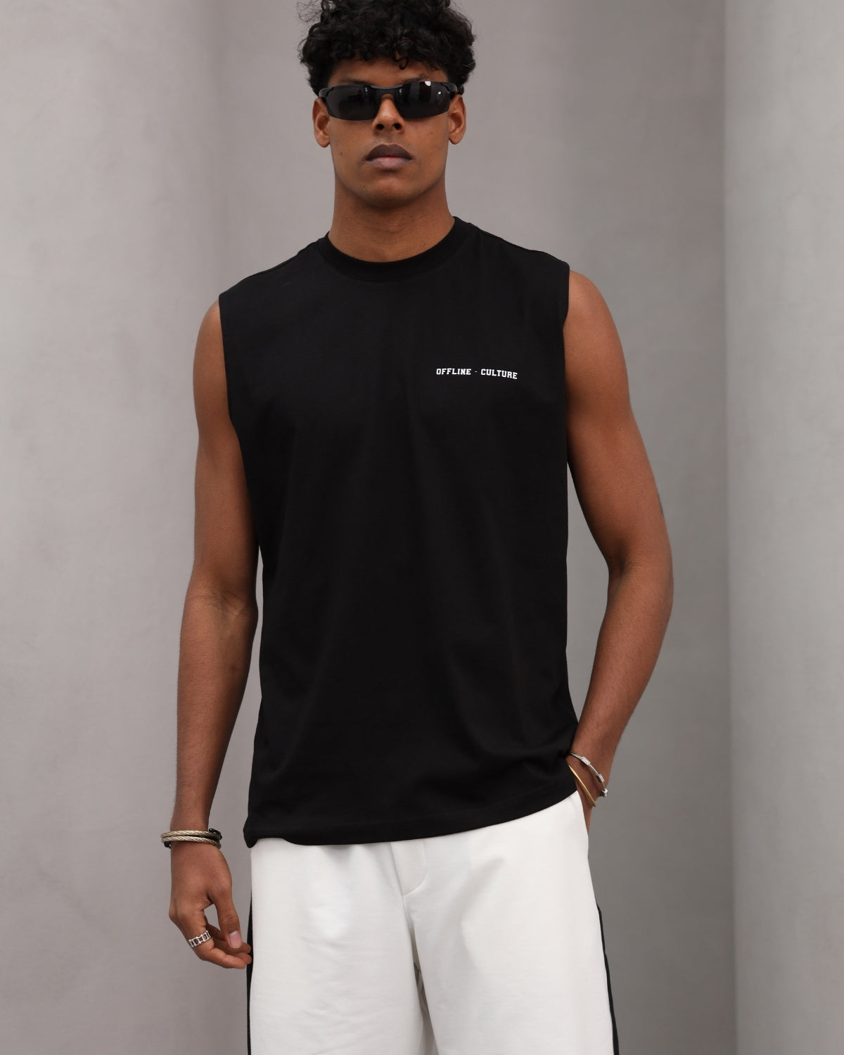 Rahat Kesim Offline Culture Kolsuz  %100 Pamuk Tişört Erkek Siyah