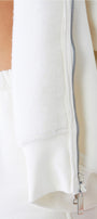 Kadın Oversize Zip Hoodie Beyaz – Fermuarlı, Kapüşonlu, Kangru Cep,  3 İplik Şardonlu Polar
