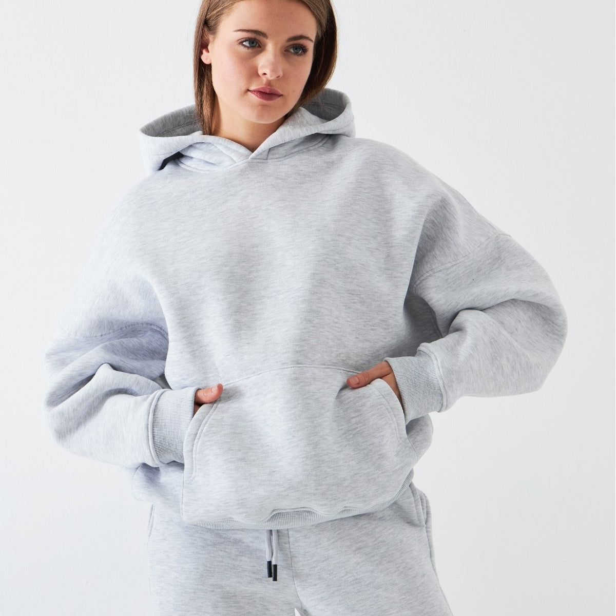 Oversize Unisex Sweatshirt Hoodie Gri – Kapüşonlu, 3 İplik Şardonlu Polar, Kanguru Cepli, Basic