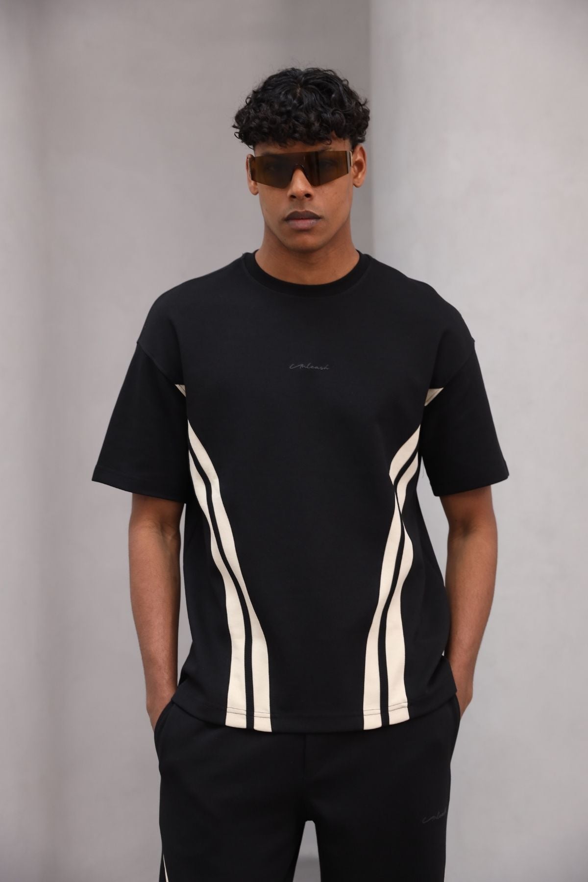 Rahat Kesim Şerit Detaylı Minimal Çizgili Oversize Erkek Günlük Takım