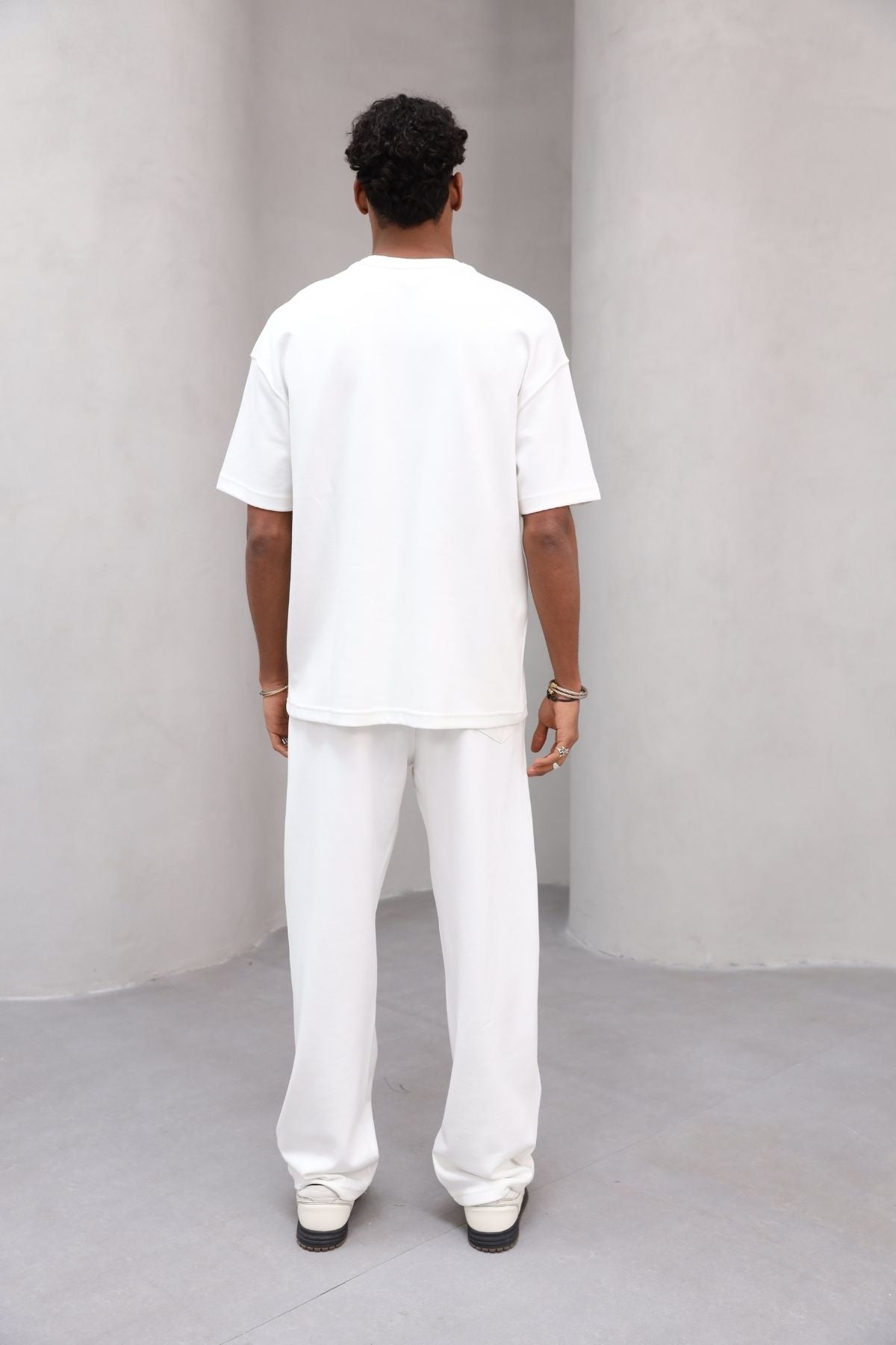 Rahat Kesim Şerit Detaylı Minimal Çizgili Oversize Erkek Günlük Takım