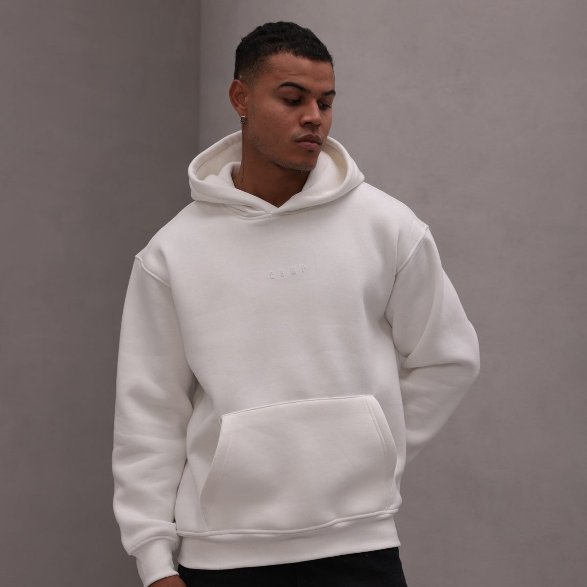 Erkek Oversize Sweatshirt Hoodie CHMP Yazlı Baskılı Beyaz – Kapüşonlu, 3 İplik Polar, Kanguru Cepli