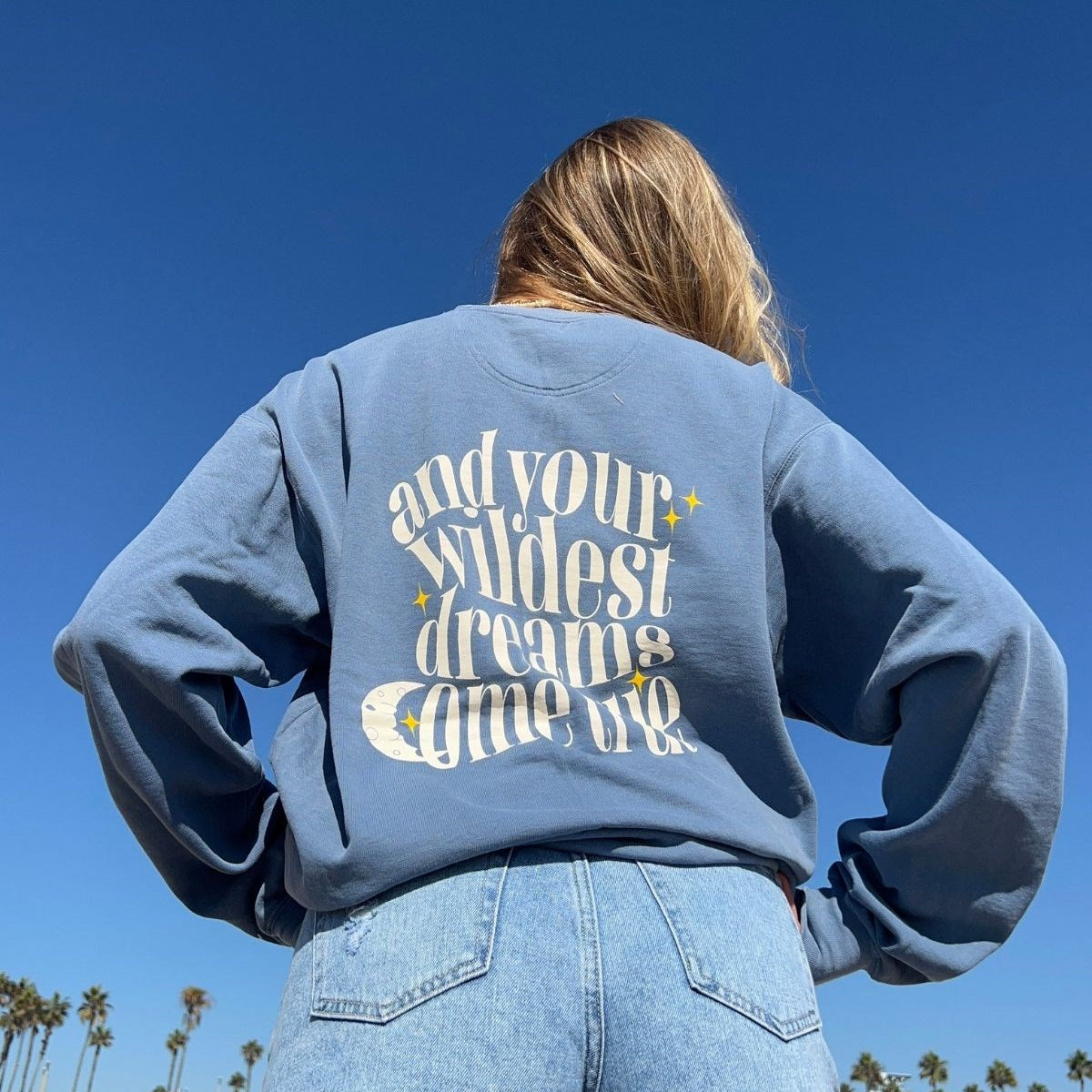 Oversize Unisex Bisiklet Yaka Sweat Mavi – 3 İplik Polar Kumaş, Rahat Kalıp, Wildest Dreams Baskılı