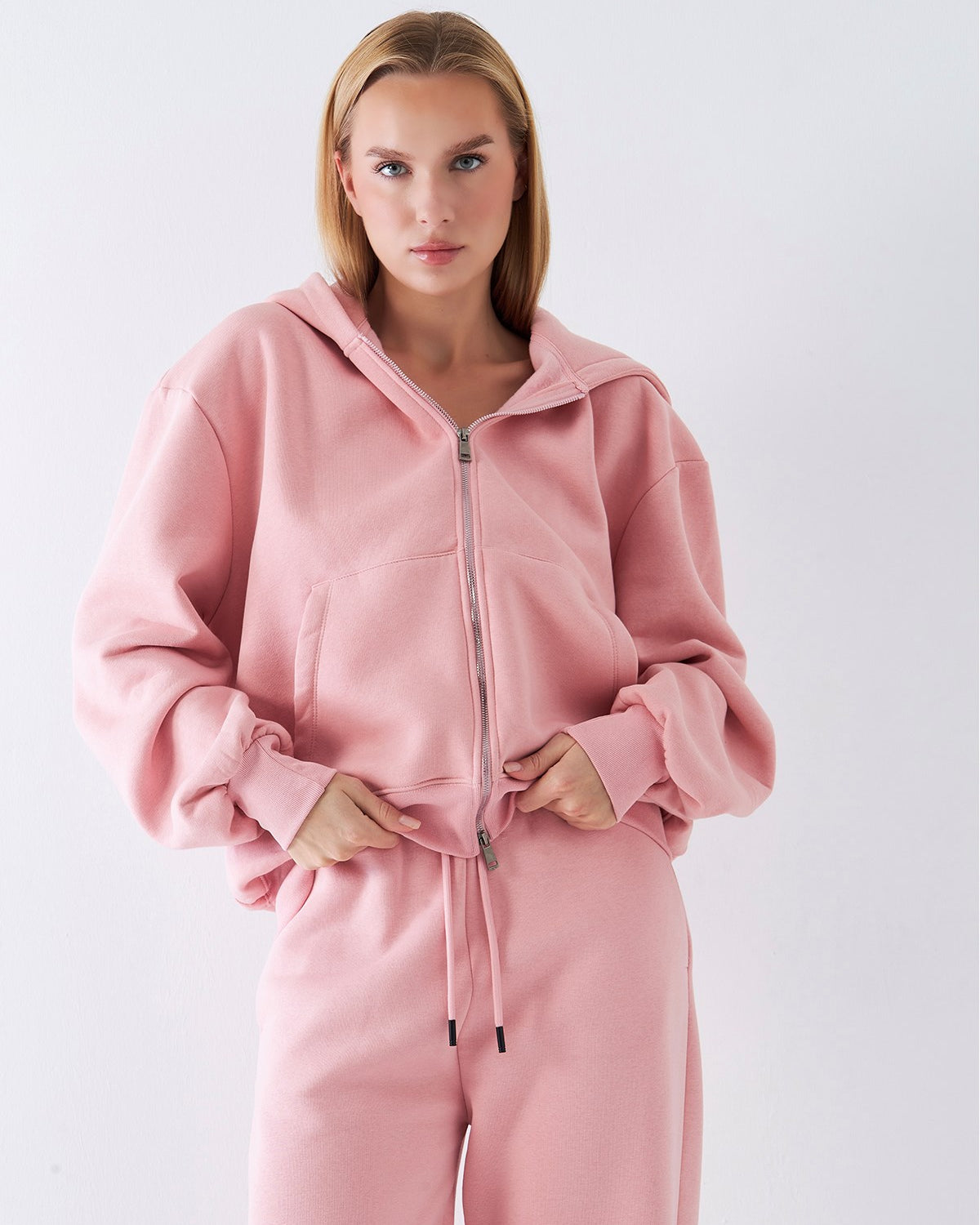 Kadın Oversize Zip Hoodie Pembe – Fermuarlı, Kapüşonlu, Kangru Cep,  3 İplik Şardonlu Polar