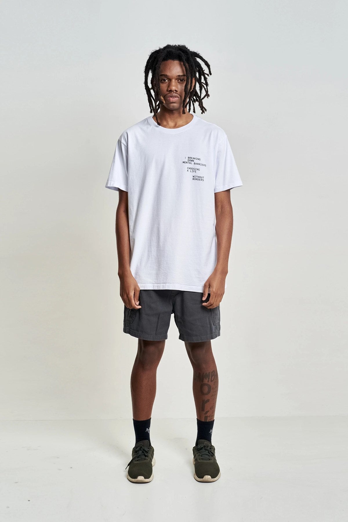 Bisiklet Yaka Breaking Down Baskılı Beyaz Oversize Erkek T-shirt