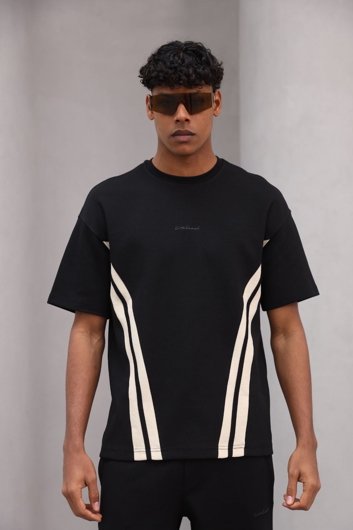 Rahat Kesim Şerit Detaylı Minimal Çizgili Oversize Erkek Günlük Takım