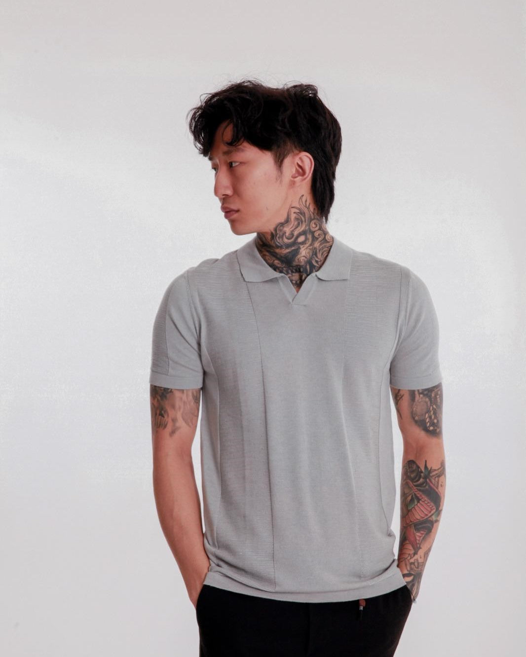 Erkek Gri Polo Yaka Triko Tişört – Kısa Kollu Modern Rahat Kalıp Yazlık Model
