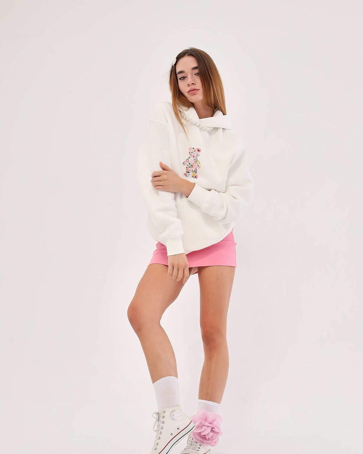 Kapüşonlu İçi Polar Teddy Bear Çiçekli  Baskılı Beyaz Unisex Hoodie Sweatshirt