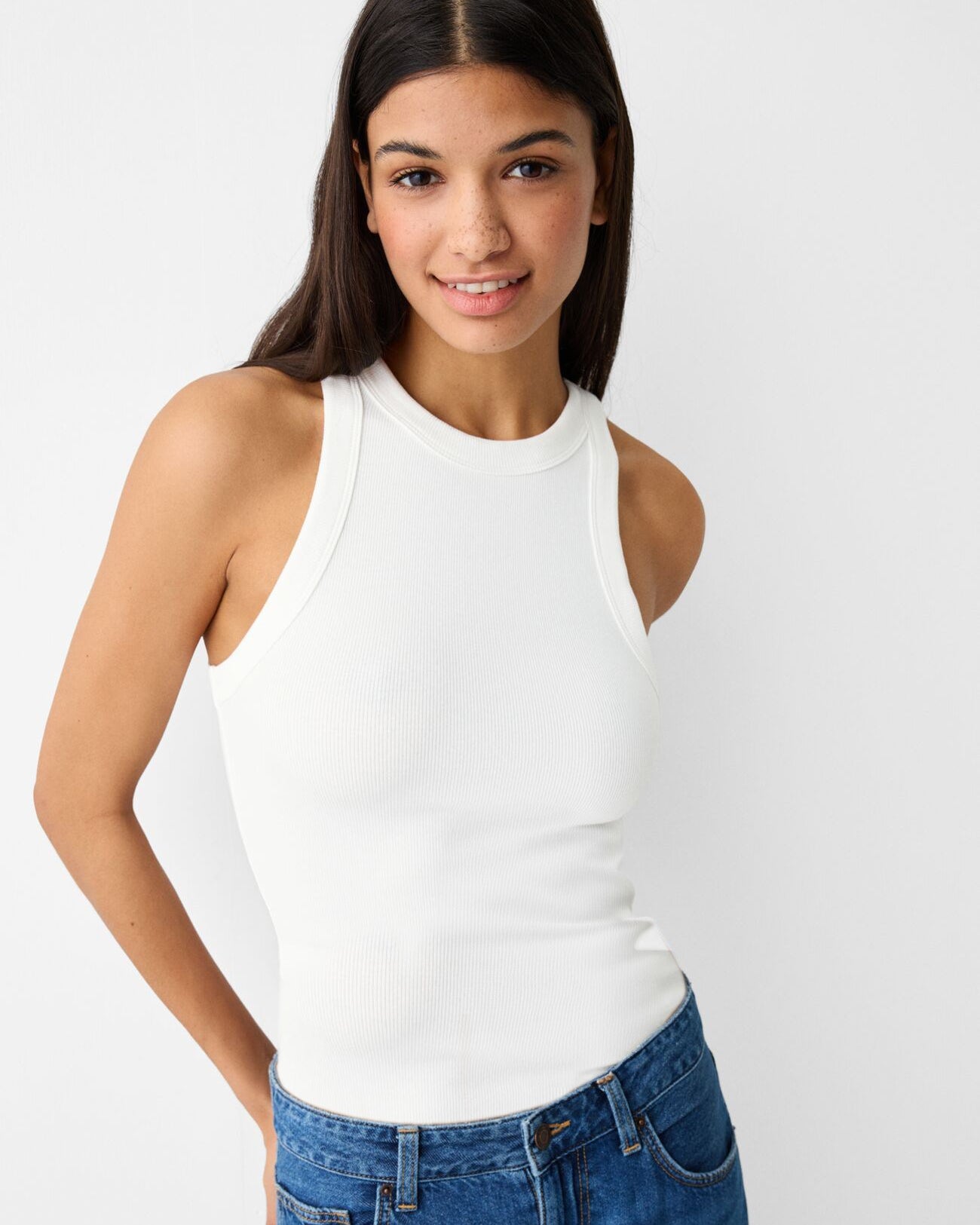 Halter Yaka Fitilli Beyaz Kadın Atlet