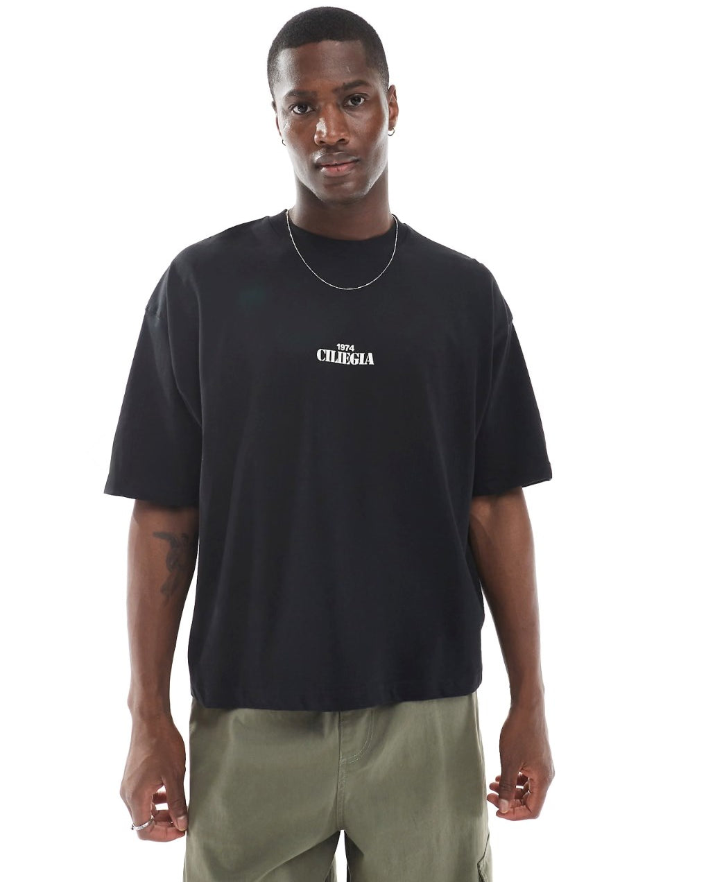 Erkek Siyah Oversize Tişört – Kiraz Baskılı Sokak Stili