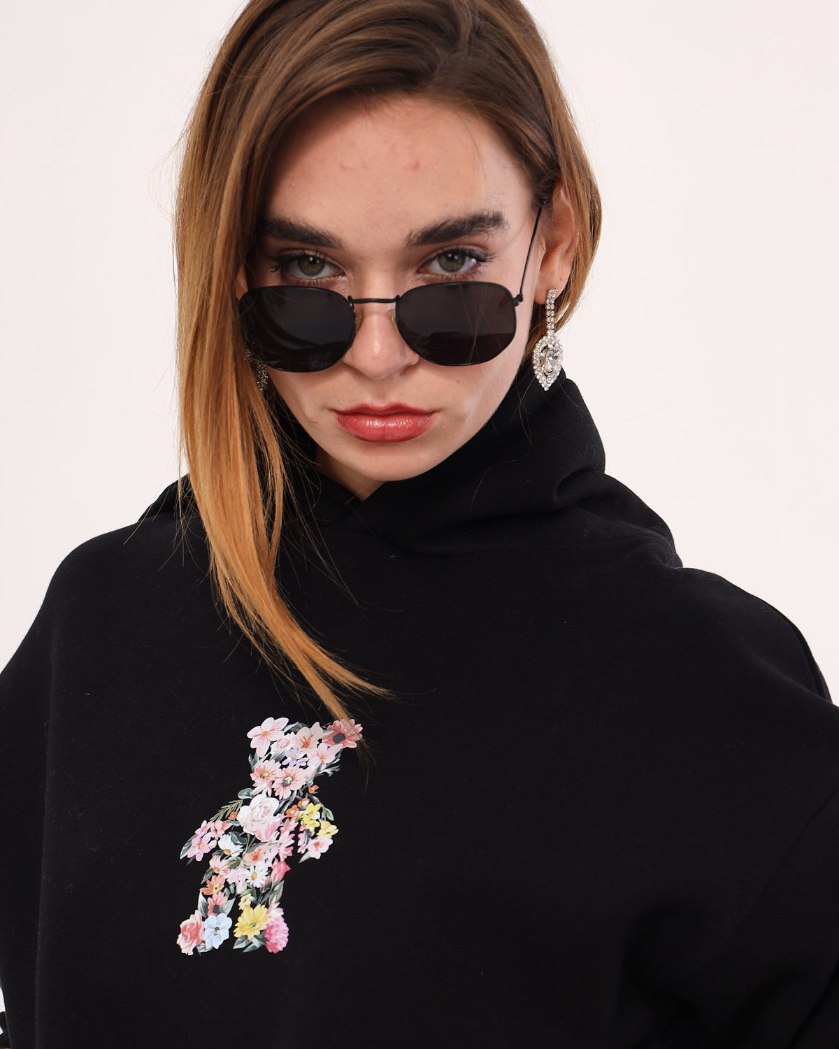 Kapüşonlu İçi Polar Çiçekli Teddy Bear Baskılı Siyah Unisex Hoodie Sweatshirt