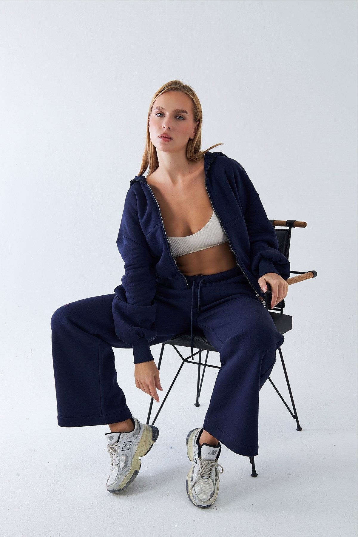 Kadın Oversize Eşofman Takımı Zip Lacivert – Fermuarlı, Kapüşonlu, Bol Paça,  3 İplik Şardonlu Polar