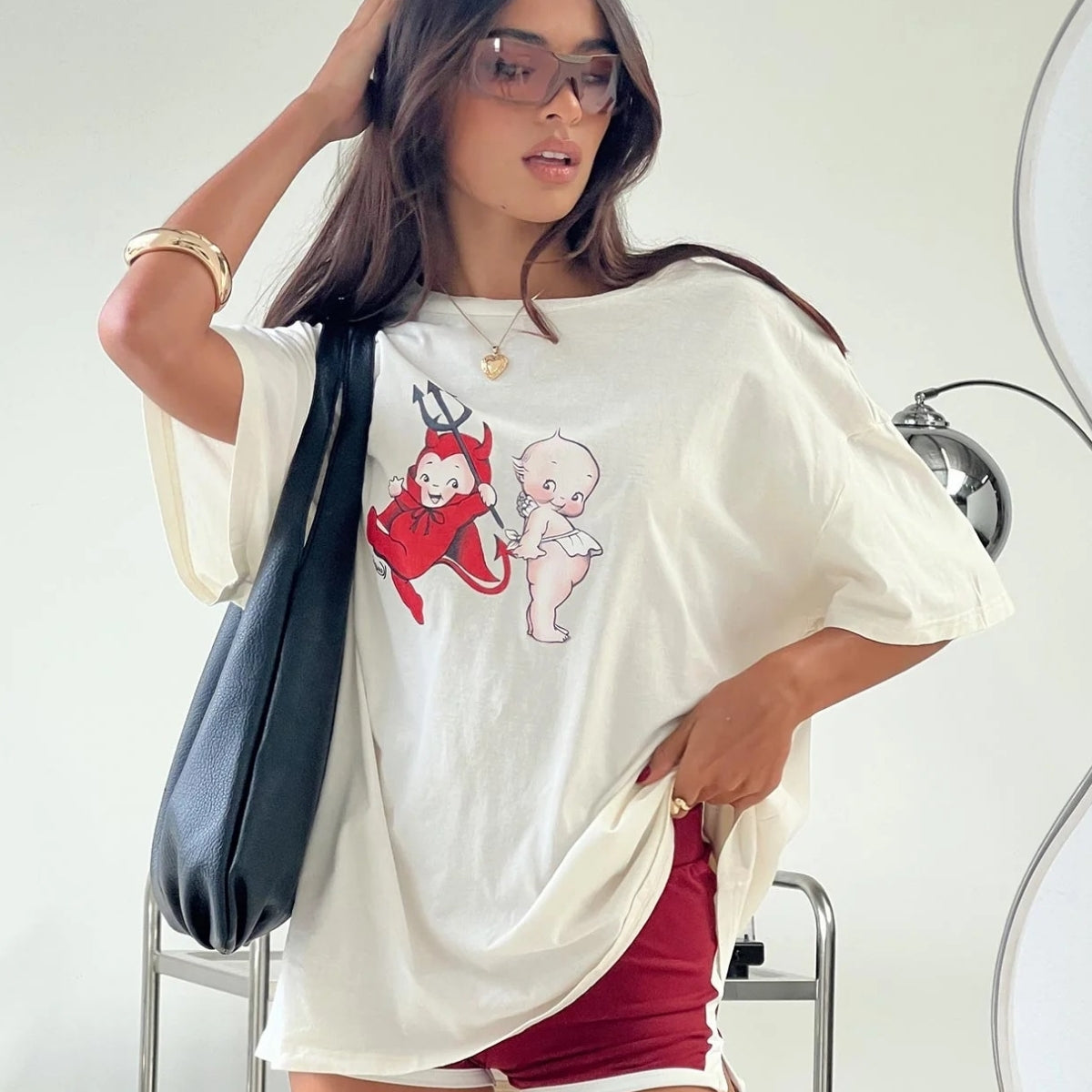 Kadın Beyaz Oversize Karakter Baskılı Eğlenceli Tişört