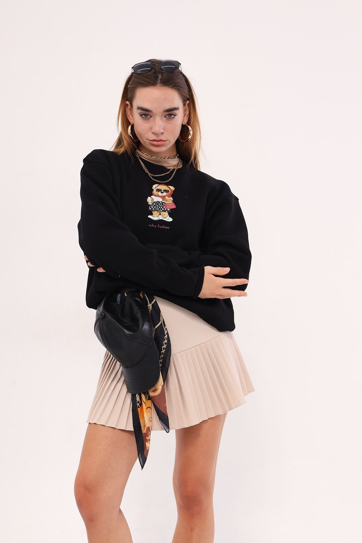 Siyah Bisiklet Yaka Puantiyeli Ayıcık Baskılı Oversize Unisex Sweatshirt