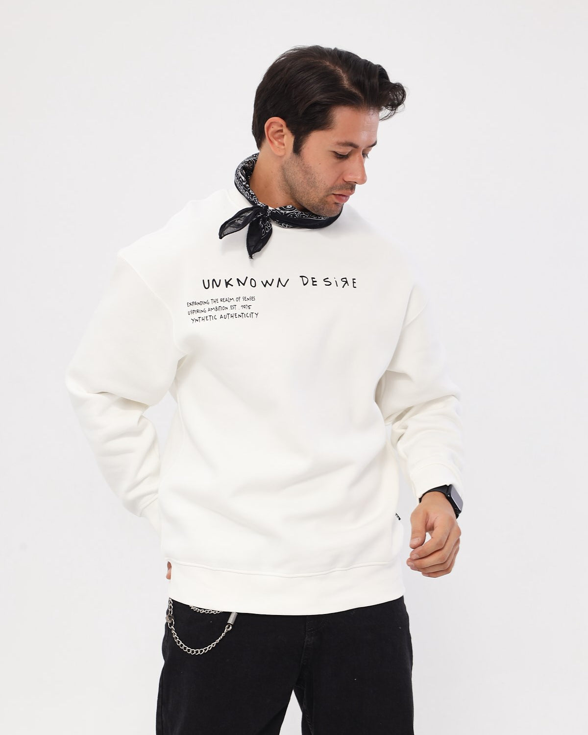 Bisiklet Yaka İçi Polar Unknown Desire Yazı Baskılı Beyaz Oversize Sweatshirt