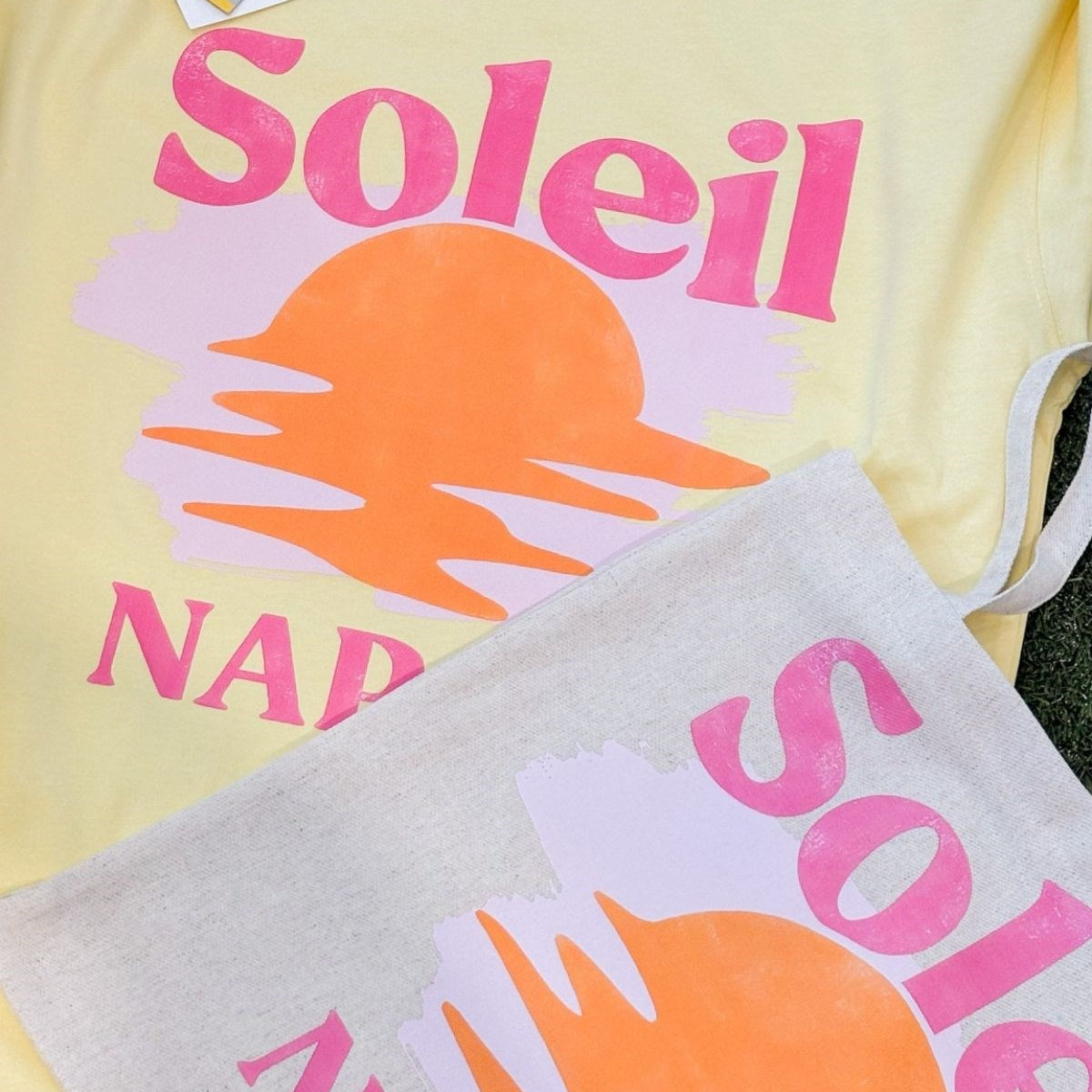 Soleil Napoli Güneş Baskılı Kadın Oversize Tişört + Bez Çanta Hediyeli Yazlık Kombin – %100 Pamuk