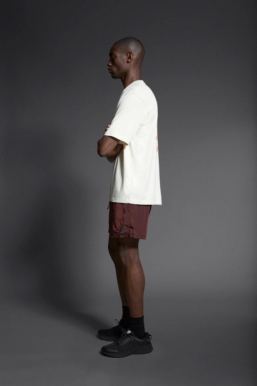 Bisiklet Yaka The Light Of The Embers Baskılı Beyaz Oversize Erkek T-shirt