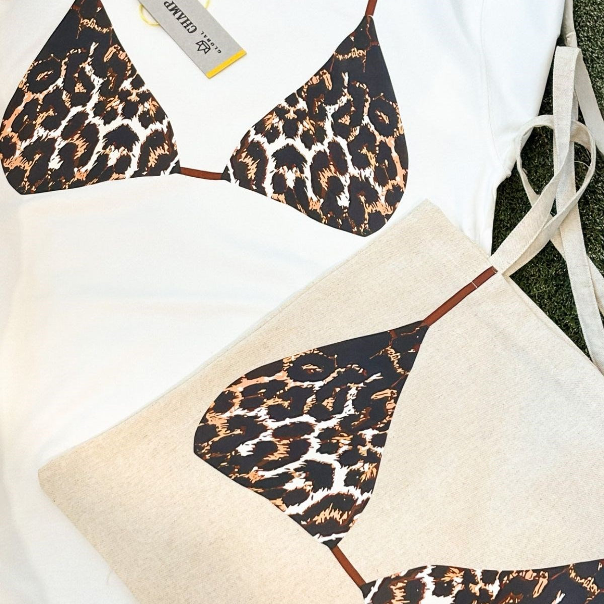 Leopar Desenli Beyaz Oversize Kadın Tişört + Bez Çanta Hediyeli Kombin Set – %100 Pamuk