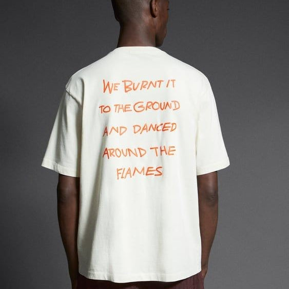 Bisiklet Yaka The Light Of The Embers Baskılı Beyaz Oversize Erkek T-shirt