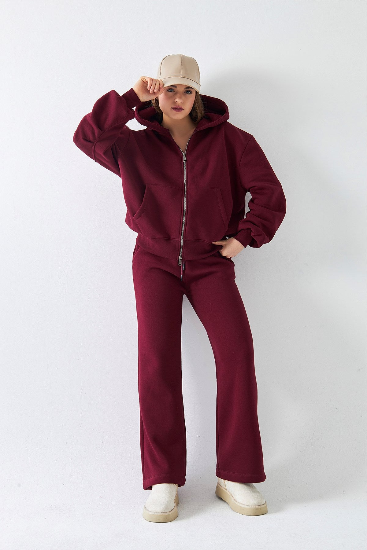Kadın Oversize Eşofman Takımı Zip Bordo – Fermuarlı, Kapüşonlu, Bol Paça,  3 İplik Şardonlu Polar