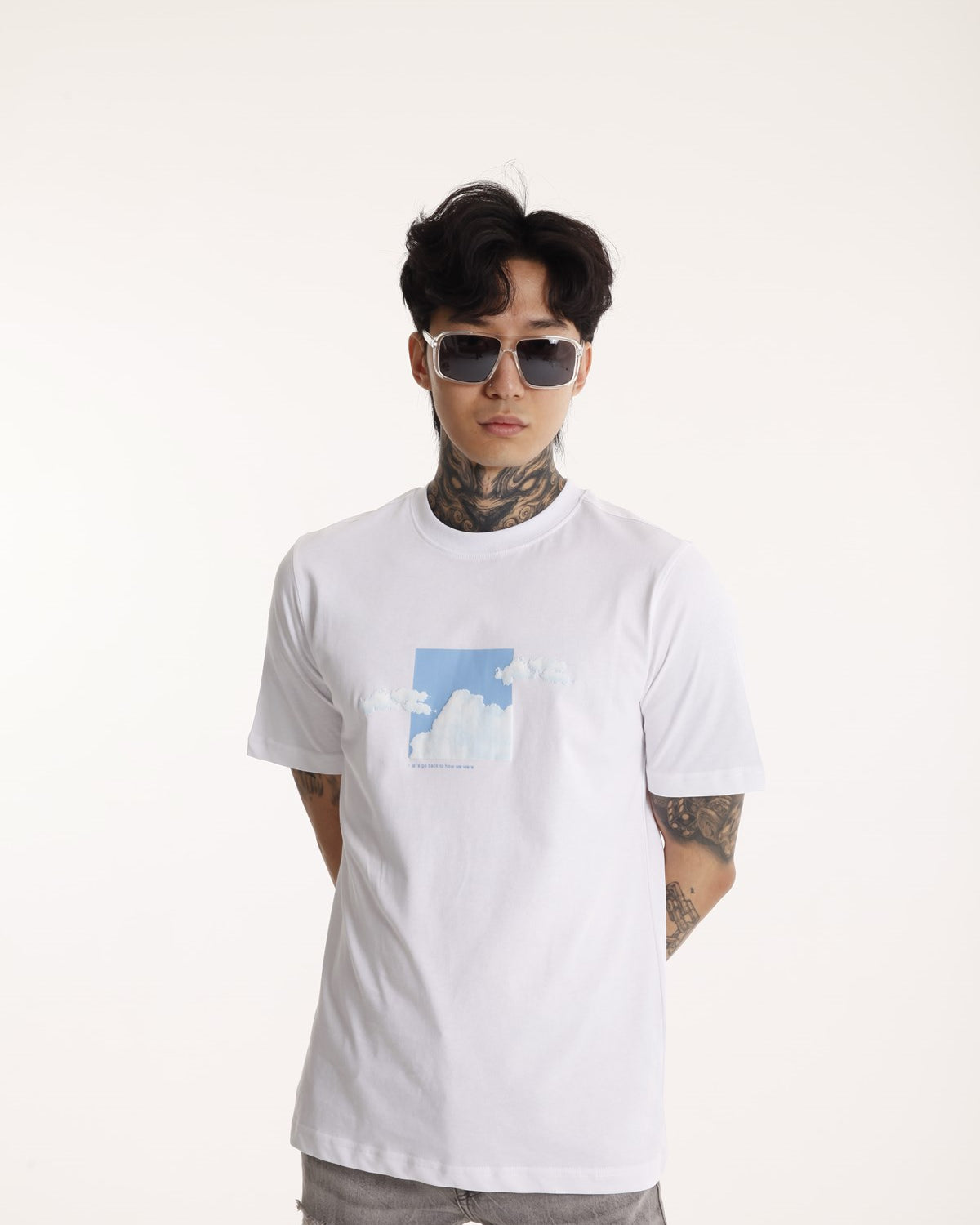 Bisiklet Yaka Erkek Kabaran Bulut Baskılı Pamuk T-shirt