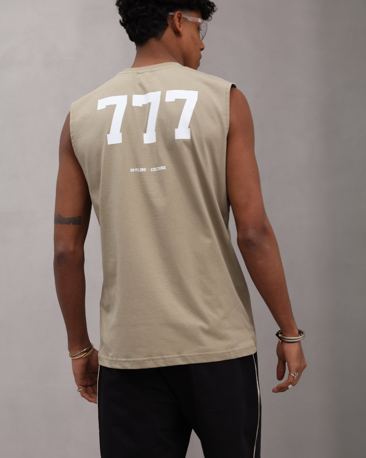 Rahat Kesim Offline Culture Kolsuz  %100 Pamuk Tişört Erkek