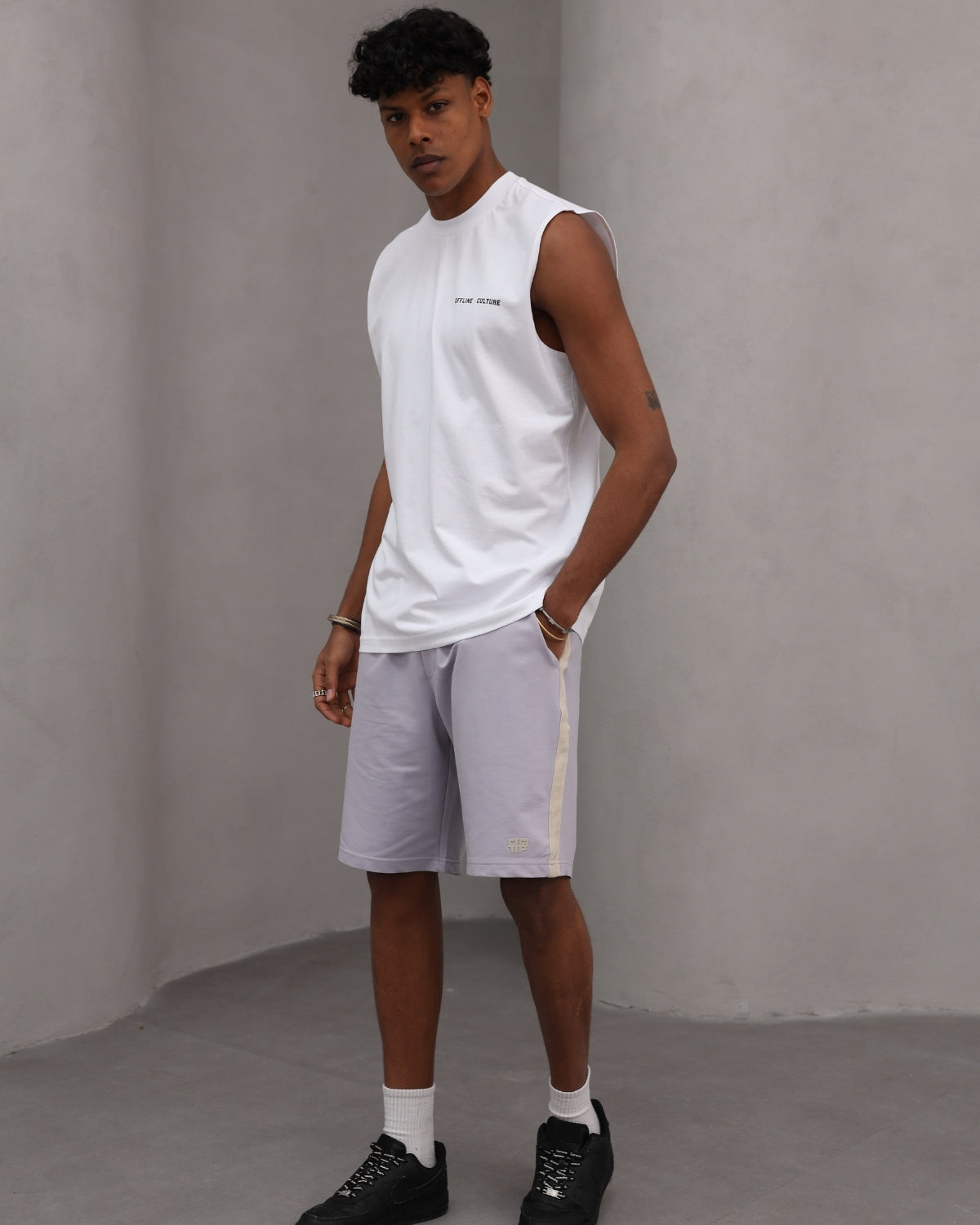 Rahat Kesim Offline Culture Kolsuz  %100 Pamuk Tişört Erkek