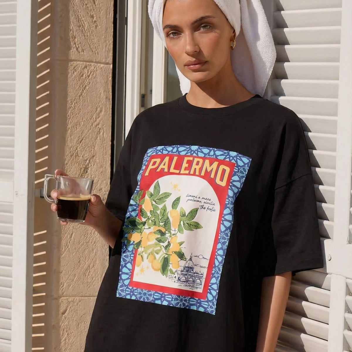 Kadın Oversize Tişört Palermo Lemon Baskılı Siyah – Bisiklet Yaka, Rahat Kalıp, %100 Pamuk