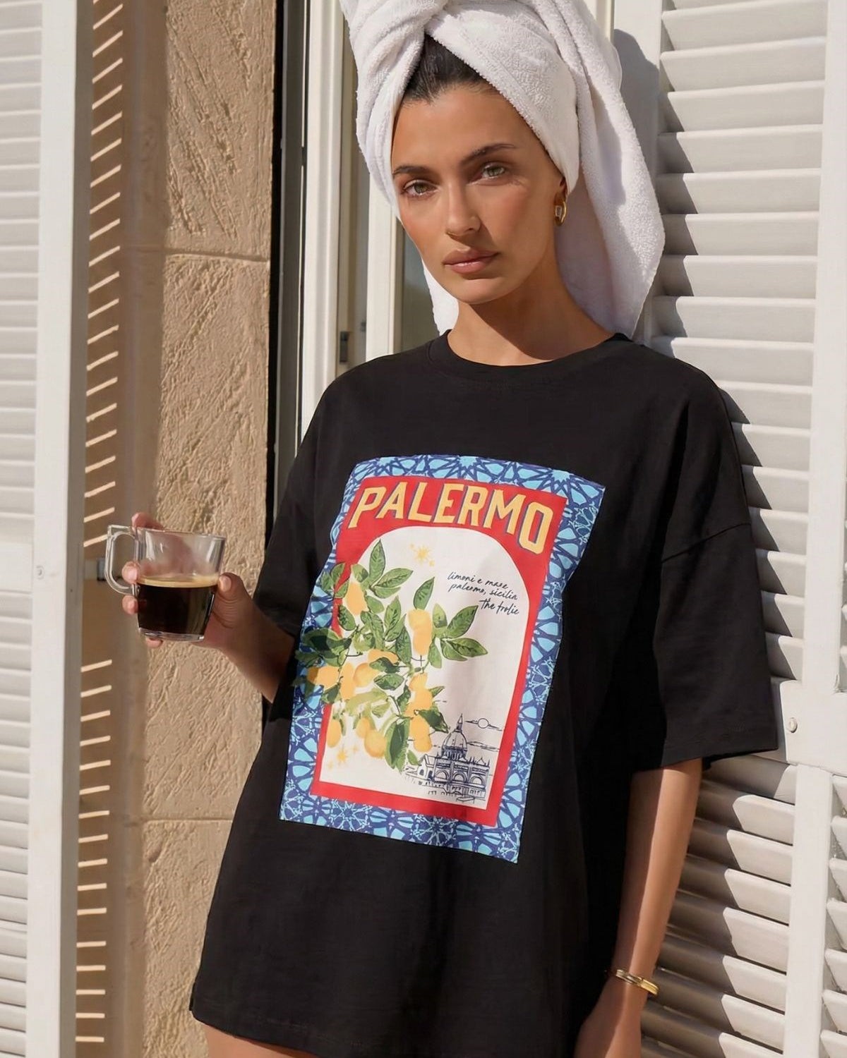 Kadın Oversize Tişört Palermo Lemon Baskılı Siyah – Bisiklet Yaka, Rahat Kalıp, %100 Pamuk