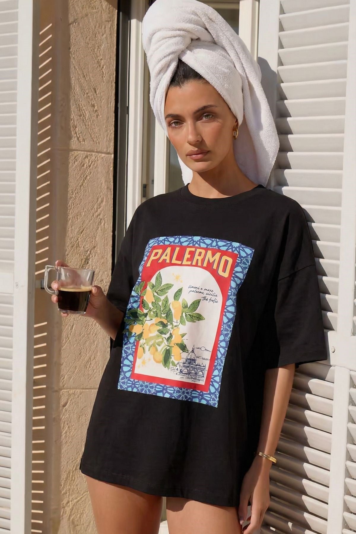 Kadın Oversize Tişört Palermo Lemon Baskılı Siyah – Bisiklet Yaka, Rahat Kalıp, %100 Pamuk
