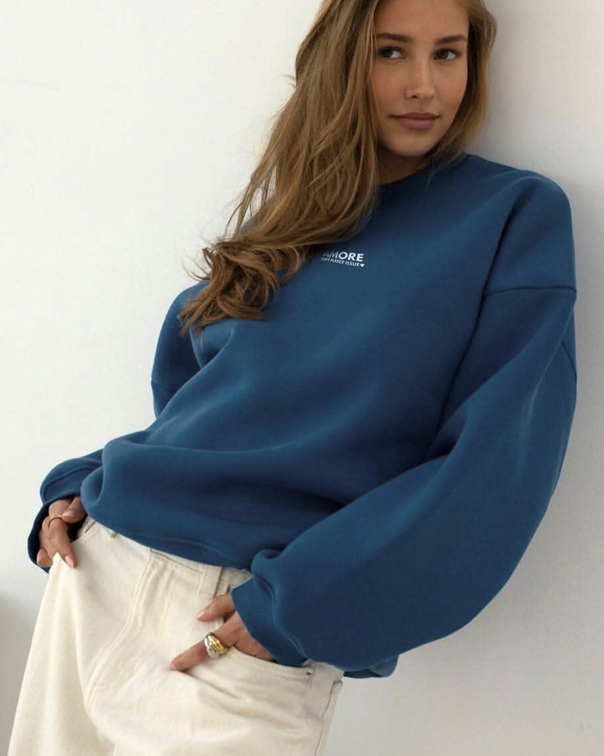 Kadın Oversize Sweatshirt AMORE Marine – Bisiklet Yaka, 3 İplik Şardounlu Polar