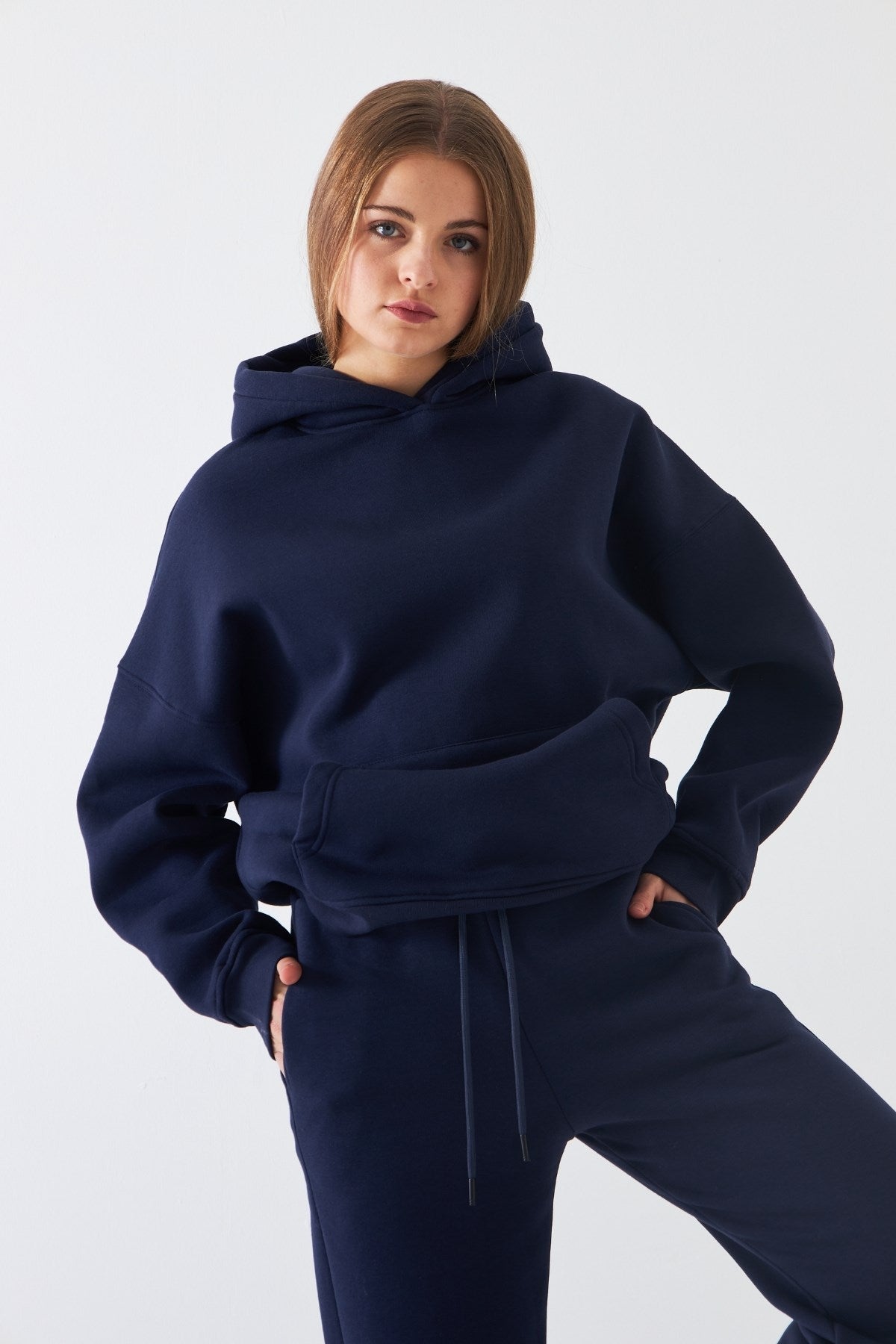 Oversize Unisex Sweatshirt Hoodie Lacivert – Kapüşonlu, 3 İplik Şardonlu Polar, Kanguru Cepli, Basic