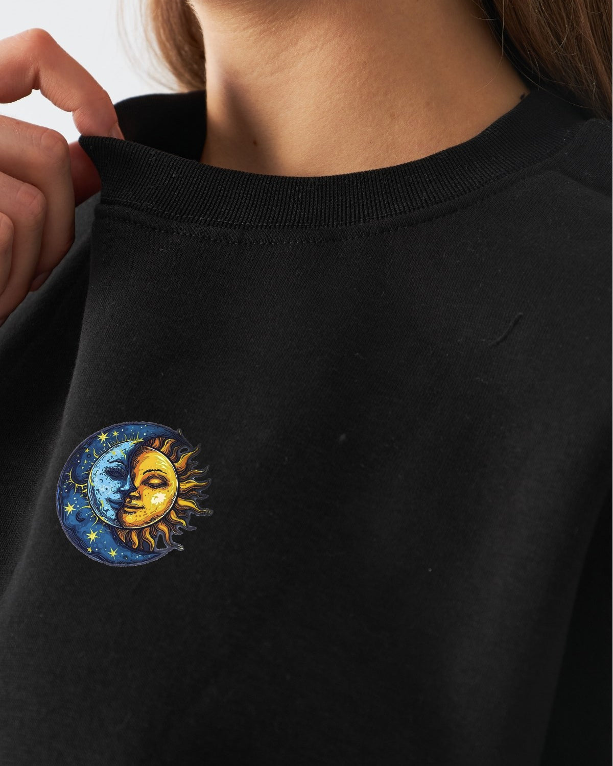 Kadın Oversize Sweatshirt Sun & Moon Baskılı Siyah – Bisiklet Yaka, 3 İplik Şardonlu Polar