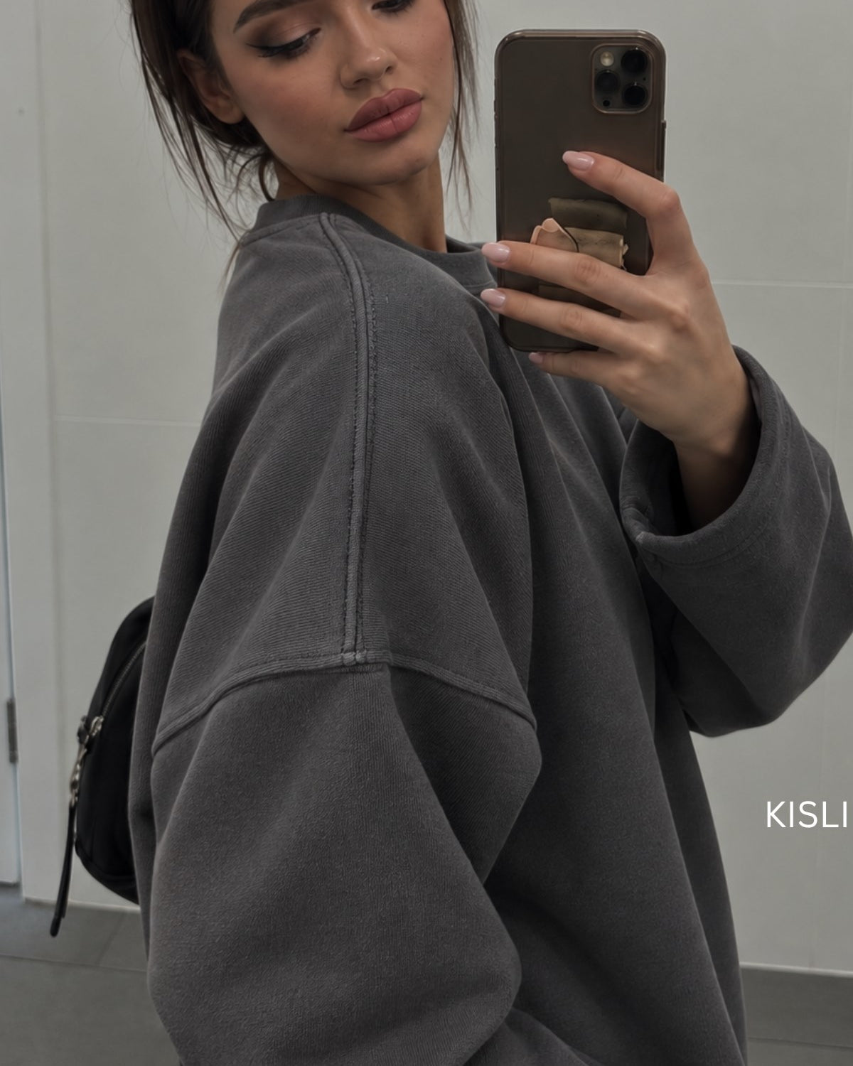 Kadın Relaxed Fit Sweatshirt Basic Füme – Bisiklet Yaka, 3 İplik Şardonsuz, Düşük Omuz, Geniş Kol