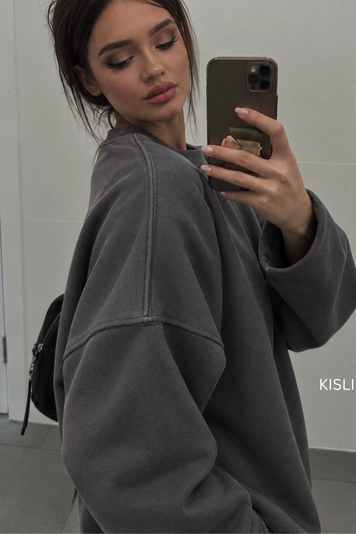 Kadın Relaxed Fit Sweatshirt Basic Füme – Bisiklet Yaka, 3 İplik Şardonsuz, Düşük Omuz, Geniş Kol