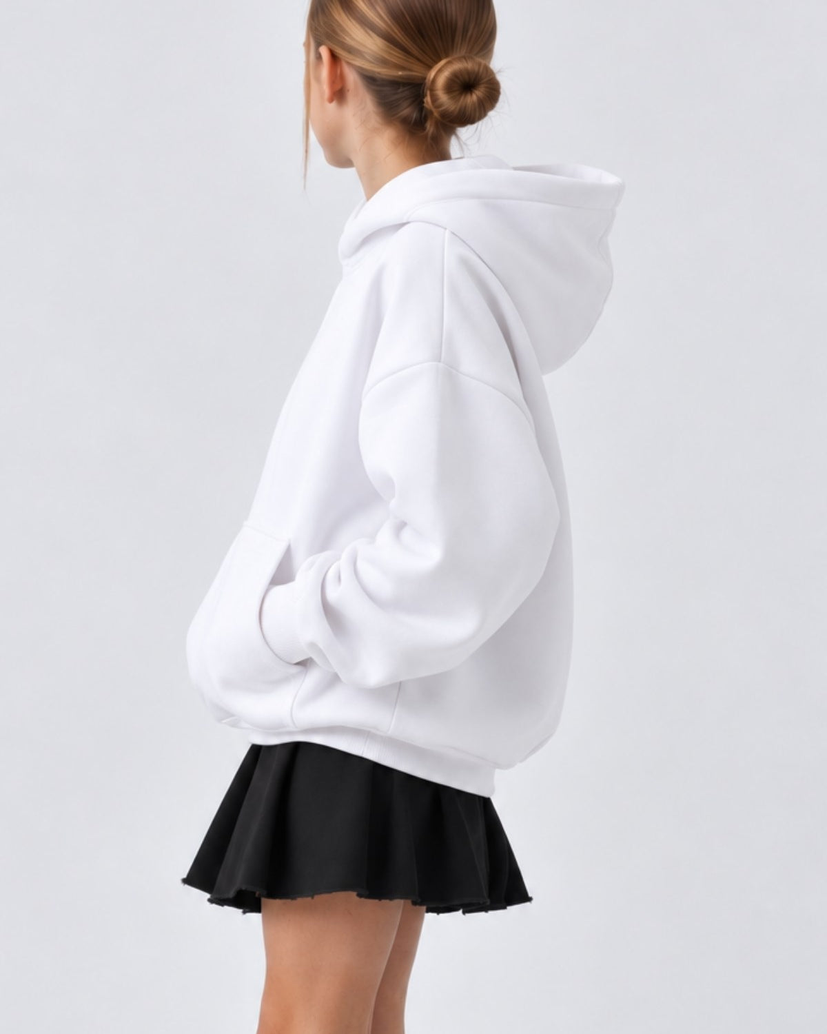 Kız Çocuk Oversize Basic Hoodie Sweatshirt Beyaz – Kapüşonlu, Kanguru Cepli, 3 İplik Polar