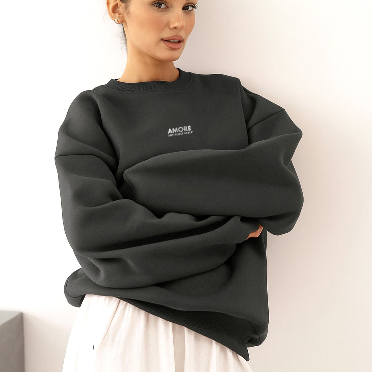 Kadın Oversize Sweatshirt AMORE Füme – Bisiklet Yaka, 3 İplik Şardounlu Polar