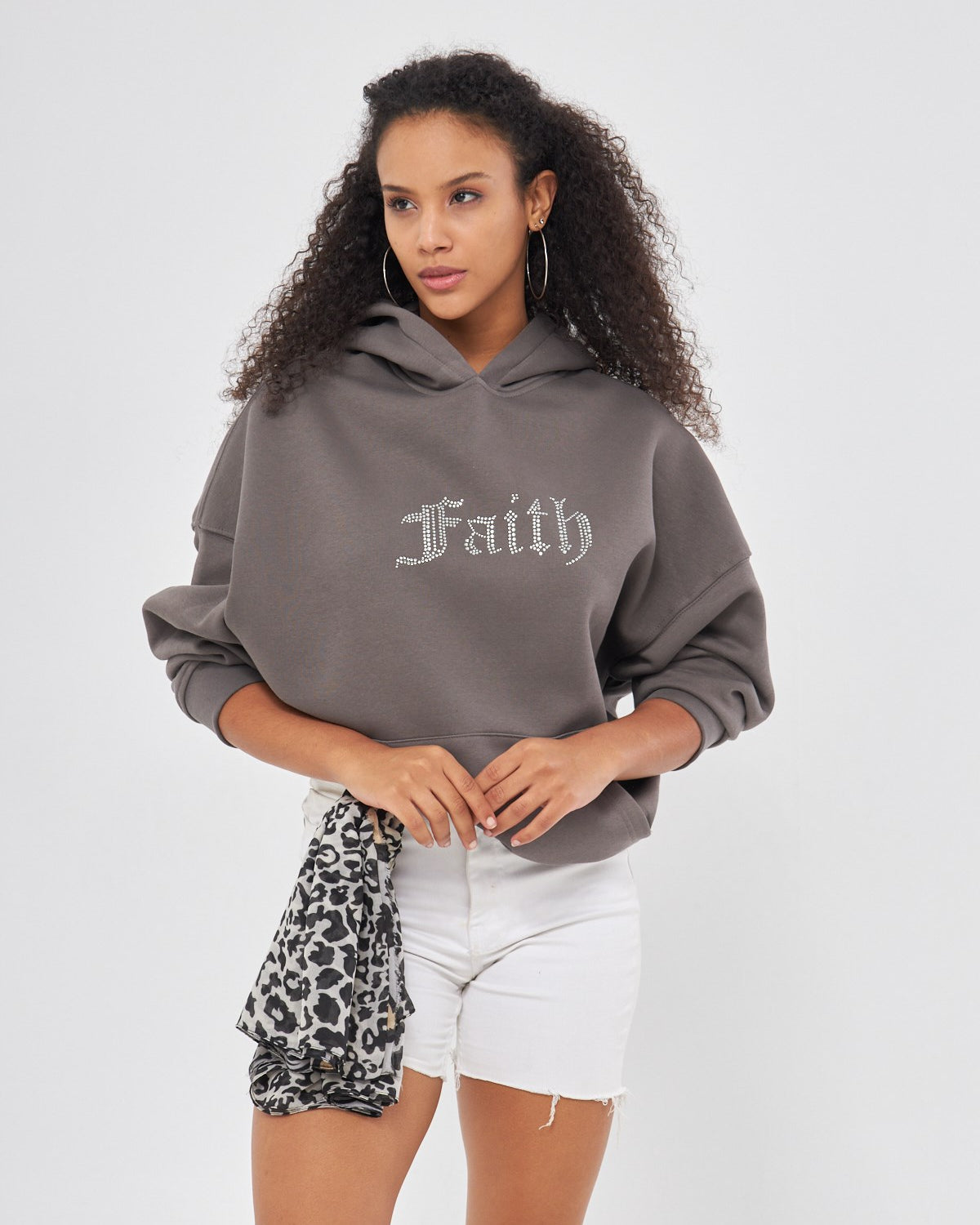 Faith Yazılı Taş Baskılı Kapüşonlu İçi Polar Oversize Füme Sweatshirt