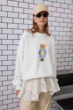 Kadın Oversize Sweatshirt Preppy Girl Bear Baskılı Beyaz – Bisiklet Yaka, 3 İplik Şardonlu Polar