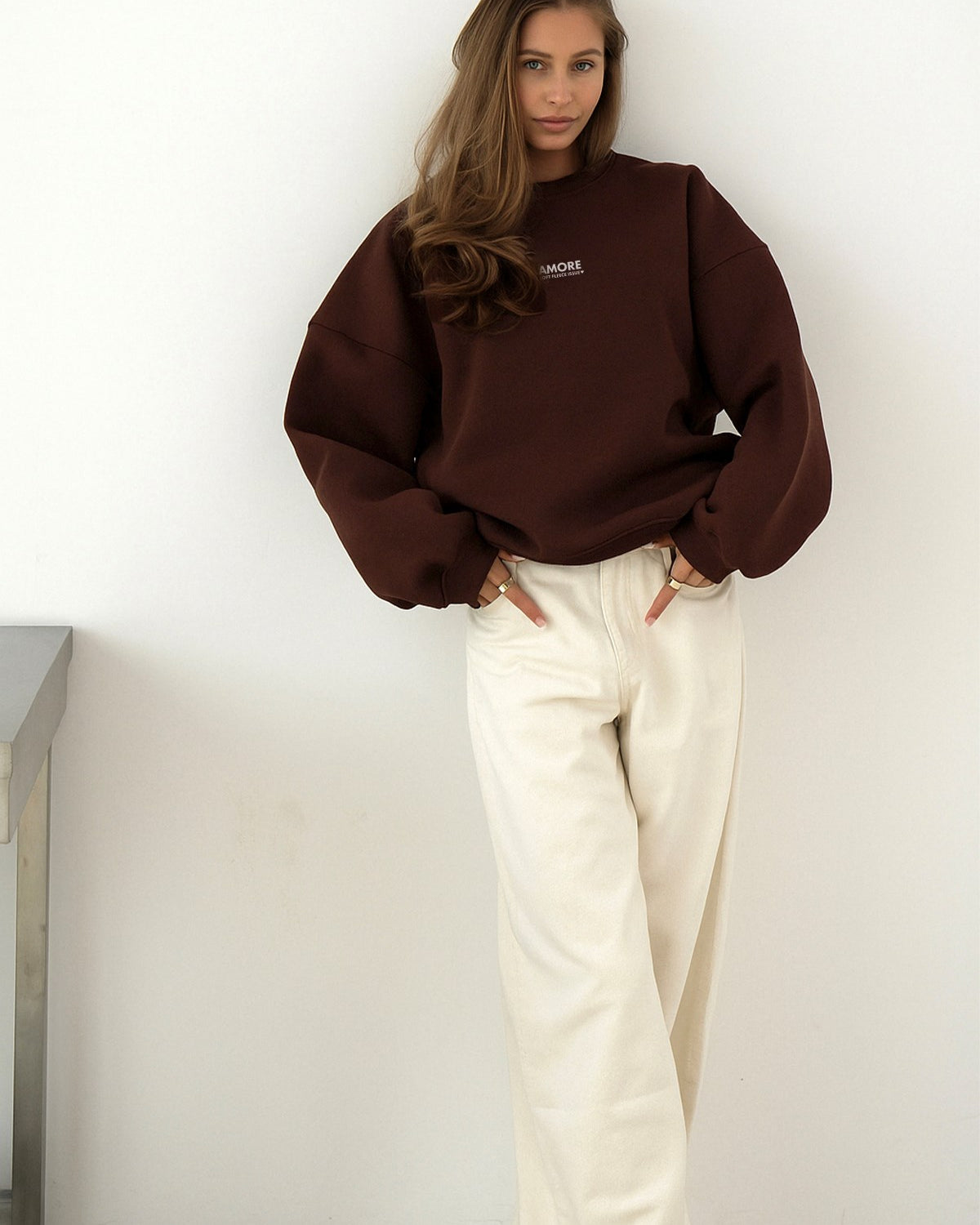 Kadın Oversize Sweatshirt AMORE Kahverengi – Bisiklet Yaka, 3 İplik Şardounlu Polar