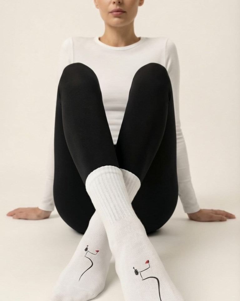 Unisex Beyaz Uzun Çorap Kadın Figürlü - Nefes Alan Pamuklu-Koku Oluşumunu Azaltmaya Yardımcı 6’lI 