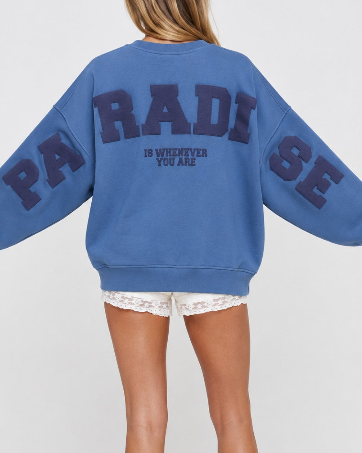 Kadın Oversize Sweatshirt Paradise Varsity Kabartma Baskılı Marine – Bisiklet Yaka, 3 İplik Şardonlu Polar
